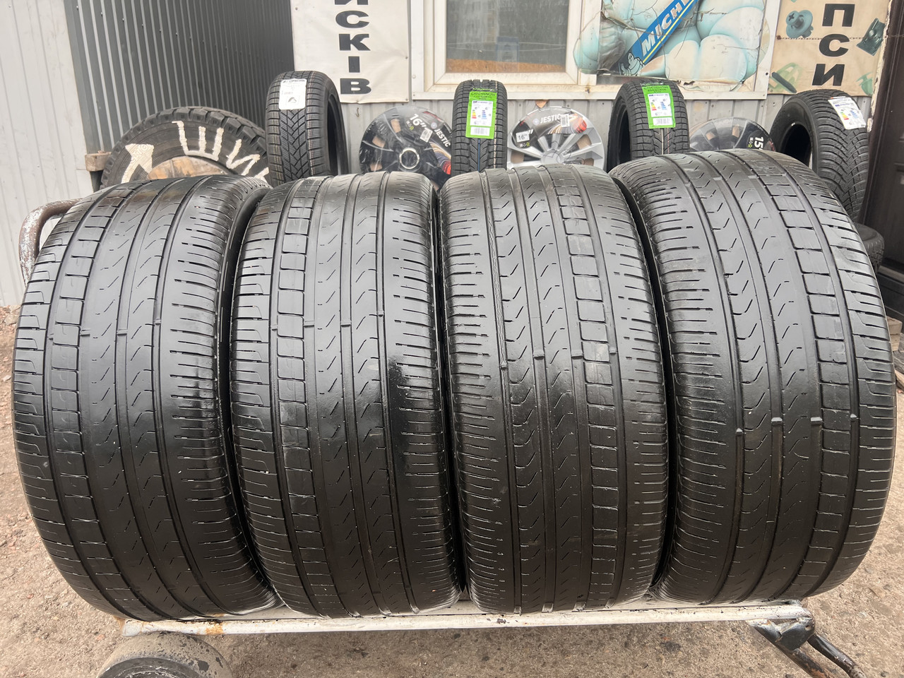 Шини 285 45 R20 112Y Pirelli Scorpion Verde