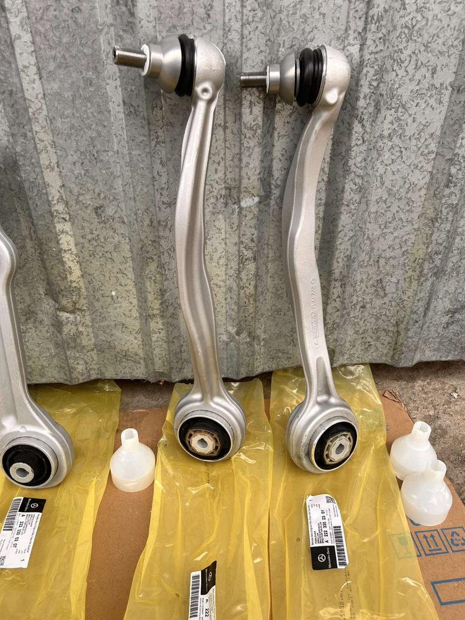 Важіль передній правий поздовжній Mercedes S W222 A2223302401, фото 1