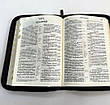 Укр. Біблія Сучасний переклад Турконяк Друге видання середнього формату (чорна текстура шкіра індекси блискавка золото 16х22), фото 6