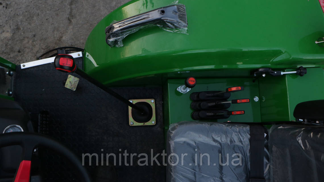 Мінітрактор EUROFENG 554 XL з реверсом, два циліндра на 1000 кг