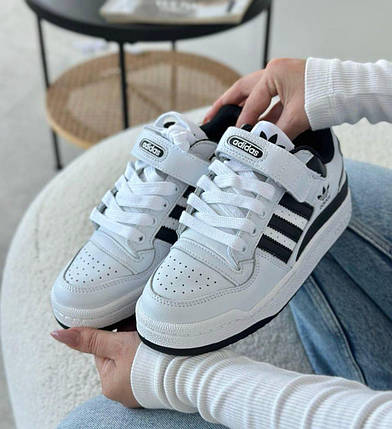 Кросівки Adidas Forum 84 Low White Black жіночі Адідас Форум 84 чорно білі низькі шкіряні демісезонні, фото 1