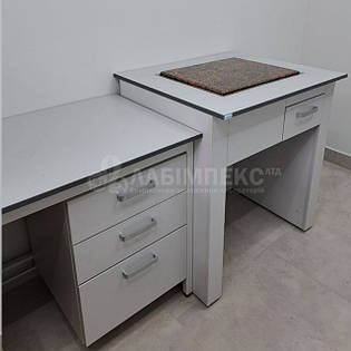 Меблі для лабораторії, комплексне рішення 9