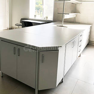 Меблі для лабораторії, комплексне рішення 19