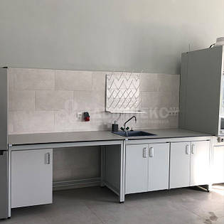 Меблі для лабораторії, комплексне рішення 23