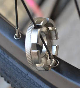 Ключ спицьовий круглий (10-15 мм)