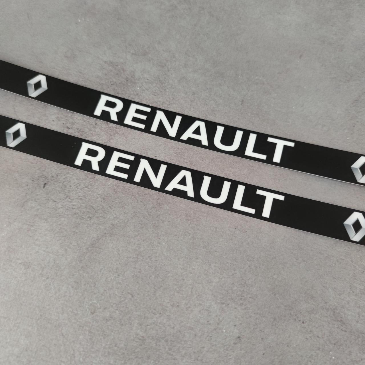 Наклейка на авторамку Renault