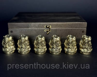 Подарунковий набір чарок із бронзи "Козацька рада" в кейсі з натурального дерева, фото 1