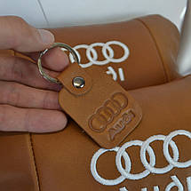 Набір із двох подушок на підголівник Audi, з натуральної коричневої шкіри, Подарунок чоловікові водієві, фото 5