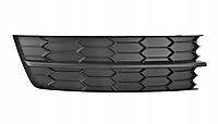 Решітка в бампер AVTM Skoda Rapid 12-19 права без ПТФ Шкода Рапид