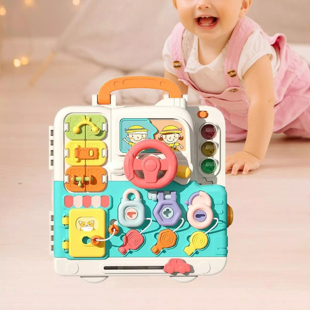 Бізіборд для дівчинки