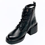 Черевики чорні жіночі із замком та шнурівкою шкіряні на вовні  та товстій підошві Mida 240601(1Ш) розмір 36, фото 8
