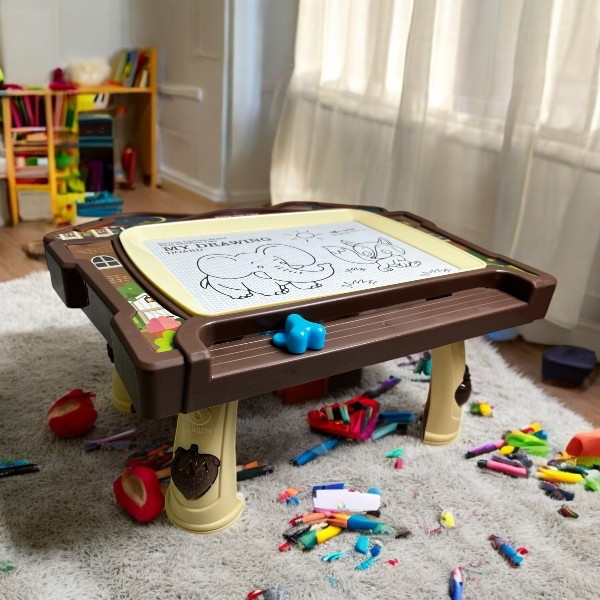 Столик для малювання з магнітною дошкою дитячий зі штампами Magnetic Drawing Board Бежеві ніжки, фото 1