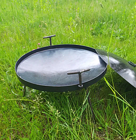 Сковорода діаметром 30 см з кришкою і чохлом похідна туристична для вогню або мангала