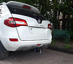 Фаркоп на Renault Koleos 2008-2016 (Рено Колеос) Американська вставка під квадрат