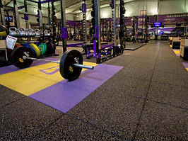 Покриття для зон вільних ваг. Гумова плитка для тренажерних залів