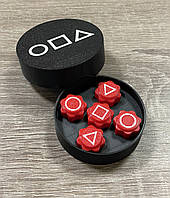 Настільна гра Gonggi Гонгі з серіалу "Гра в кальмара", чорний кейс з червоними кубиками