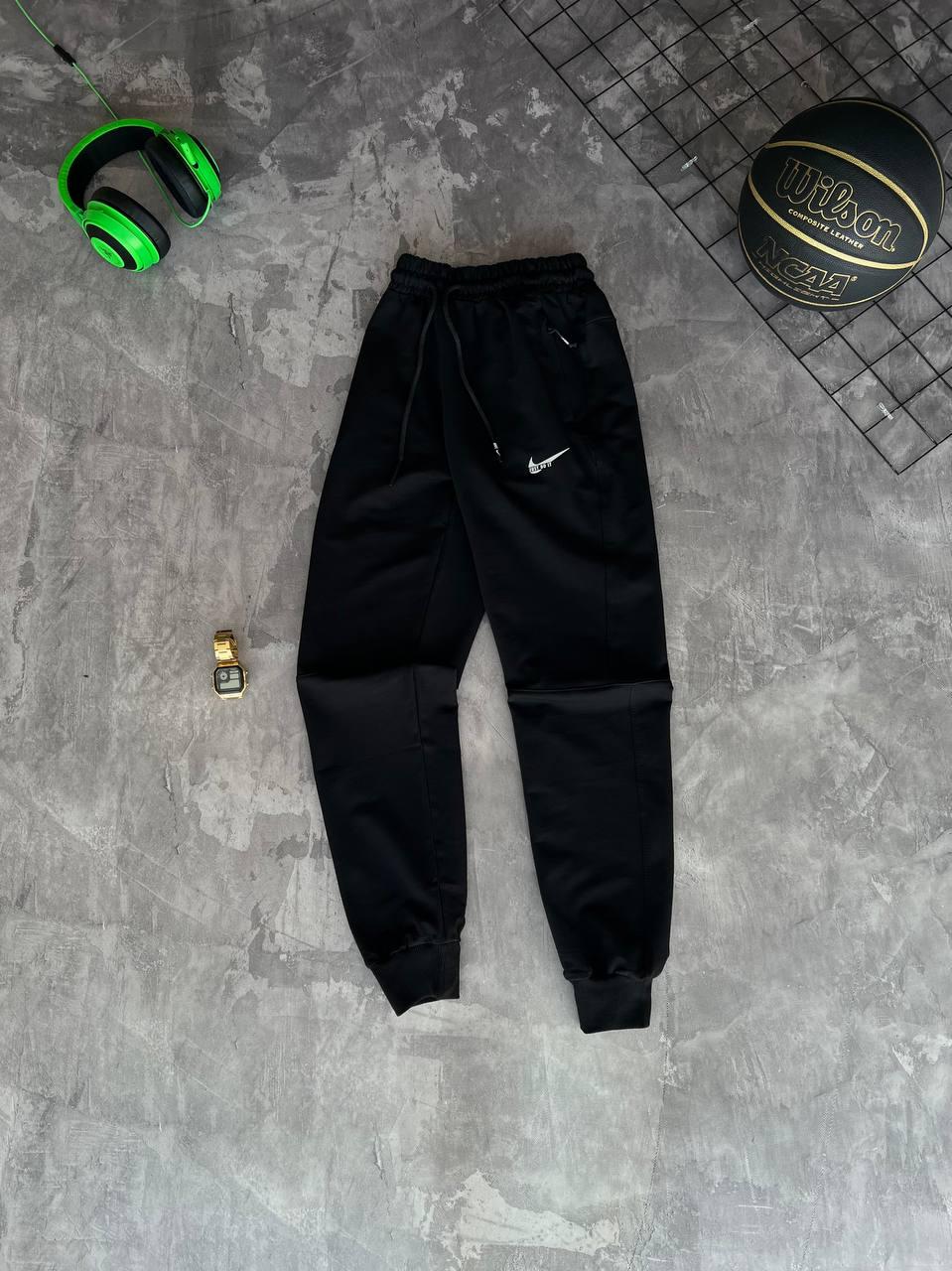 Спортивні штани чоловічі чорні осінь-весна однотонні фірмові Nike (Найк)