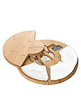 Обробна дошка з бамбука кругла, діаметр 33см, з соусниками, ножами, лейблом і крейдою, білого кольору, фото 3