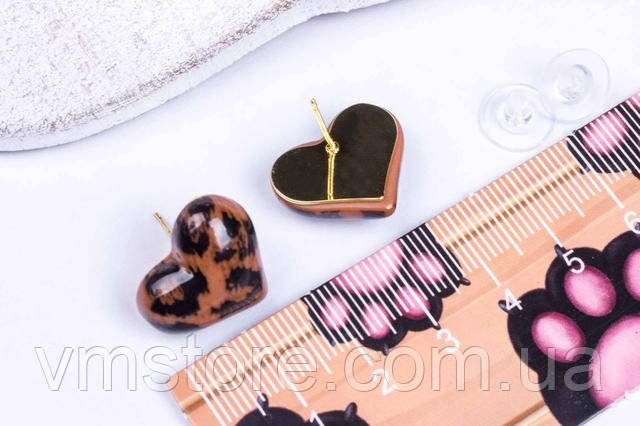 Сережки женские в виде сердечка