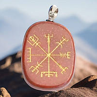 Кулон-талисман из камня красная яшма "Вегвизир"