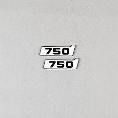 Шильд у крила Brabus 750 white + black