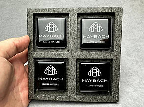 Шильд Maybach у сидіння (квадрат 52х52)