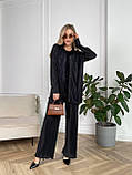 Чорний вільний жіночий плісирований костюм: сорочка та штани, фото 2