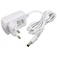 Компактный адаптер питания 4.5V 1A 6W с разъемом 5.5x2.5 мм длина кабеля 1м белый lamp