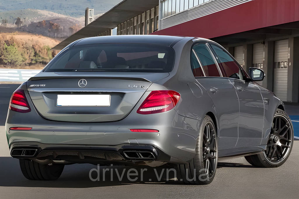 Задний диффузор с насадками Black (для AMG/AMG-Line, Дизайн E63 2016-2020) для Mercedes E-сlass W213