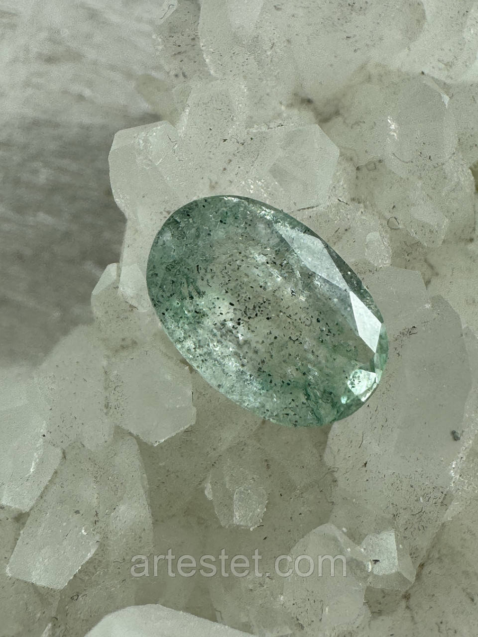 Природнийmbійський Смарагд 2.94Ct + сертифікат
