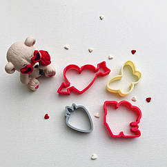 Набір міні вирубок для пряників серце метелик полуниця love