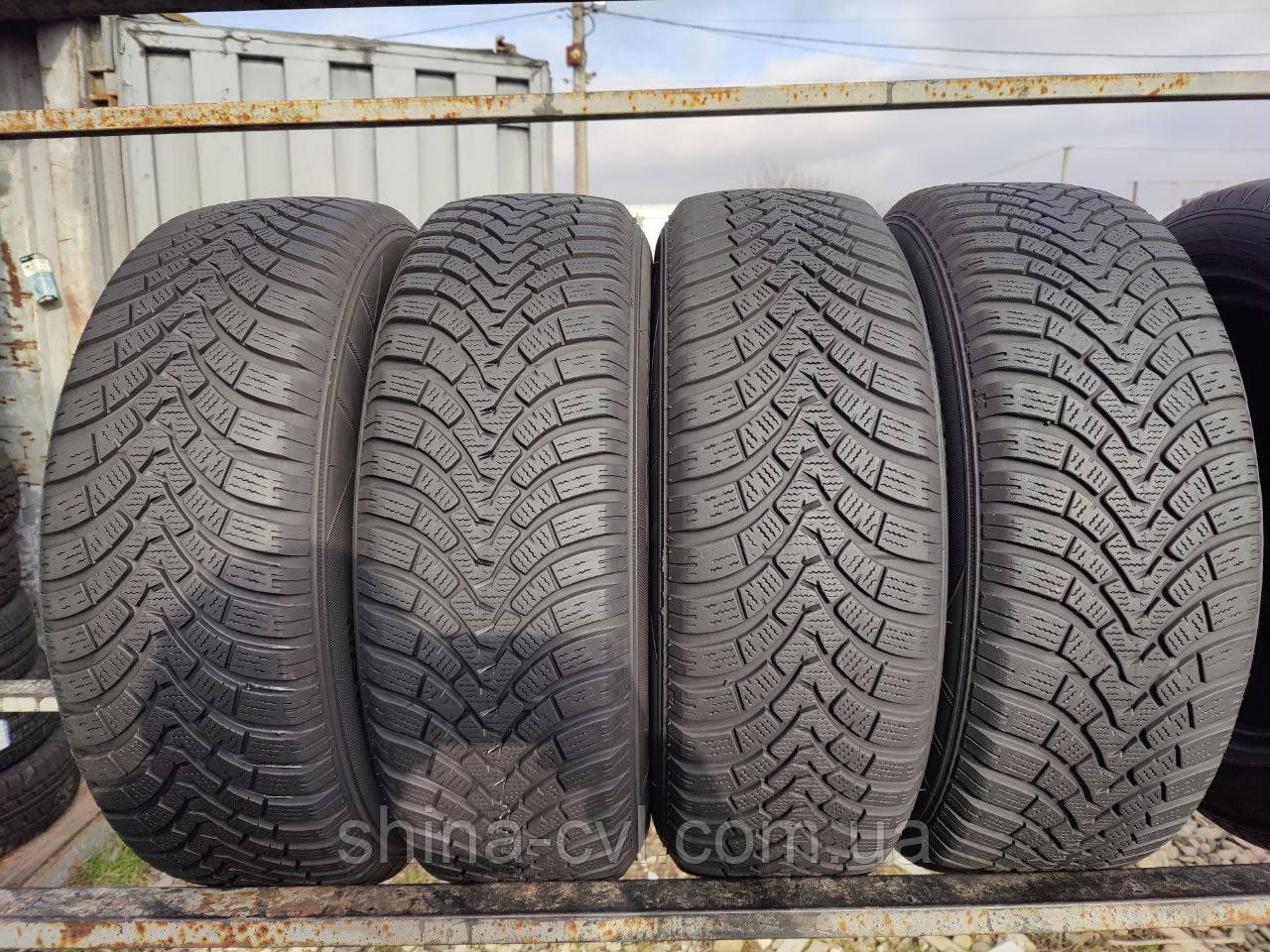 Зимові шини 215 65 r16 98H Falken Eurowinter HS01 Suv