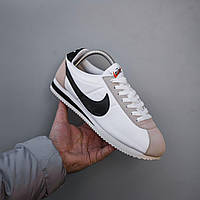 Білі замшеві жіночі кросівки Nike Cortez Black White  Демісезонні кеди Найк Кортез