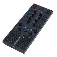 DJ контролер Native Instruments Traktor X1 MK3
