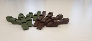 Свищик коричневий, свисток Пласт