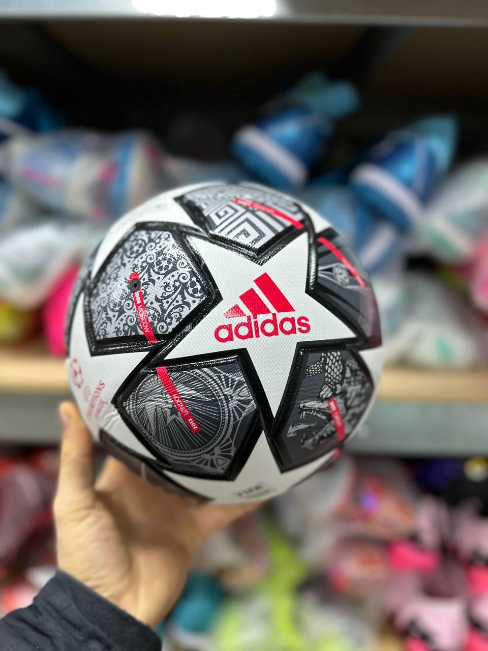Футбольний м'яч Adidas Champions League / футбольний м'яч Адідас