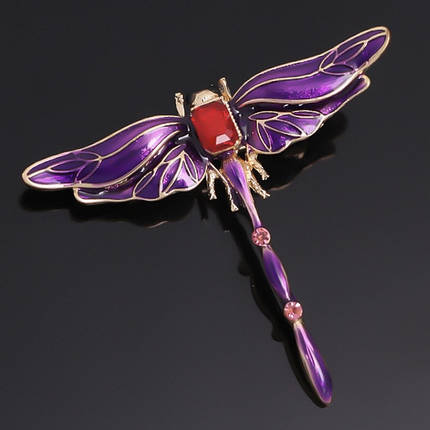 Брошка на золотистій основі бабка покрита фіолетовою емаллю з камінчиками розмір виробу 60х55 мм, фото 2