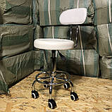 Стілець (Є НЕ ВЕЛИКИЙ БРАК НЕ ВПЛИВАЄ НА ФУНКЦІОНАЛЬНІСТЬ)для майстра манікюру , педикюру з спинкою білий, прогумовані колеса., фото 8