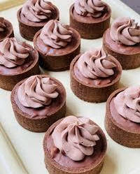 Тарт Снікерс,60г/шт (коробка 6 шт) заморожений