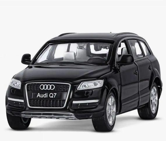 Модель авто 1/33 автомобіль Audi Q7, метал, чорний. У подарунковому боксі з вікном. Якість!