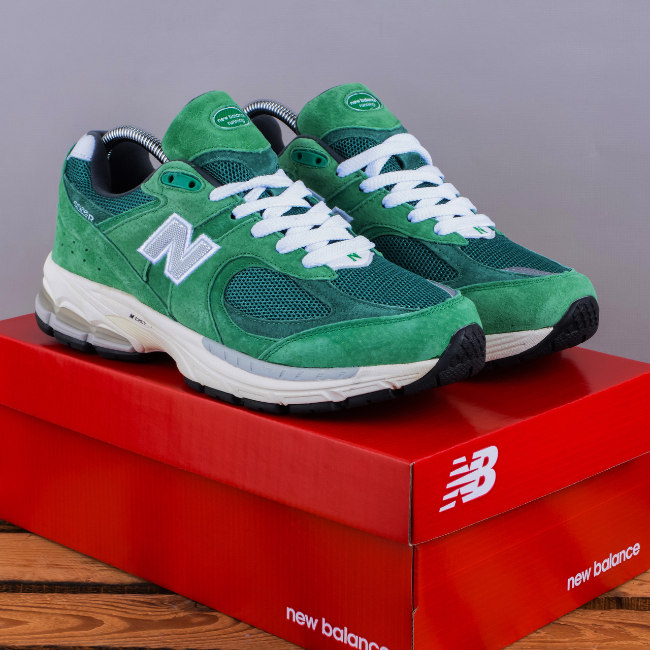 Чоловічі Кросівки New Balance 2002R хакі