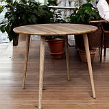 Круглий обідній стіл з конусними ніжками із натурального дерева ясний у молочному кольорі H75 D90, фото 3