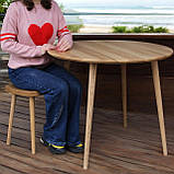 Круглий обідній стіл з конусними ніжками із натурального дерева ясний у молочному кольорі H75 D90, фото 5