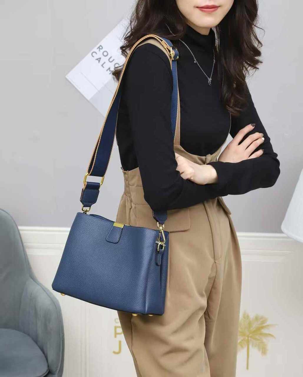 Шкіряна сумка на 3 відділення з двома ремінцями С102-КТ-4120 Синя, фото 1