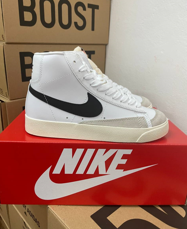 Жіночі кросівки Nike Blazer high white Найк Блейзер білі високі модні молодіжні для дівчат