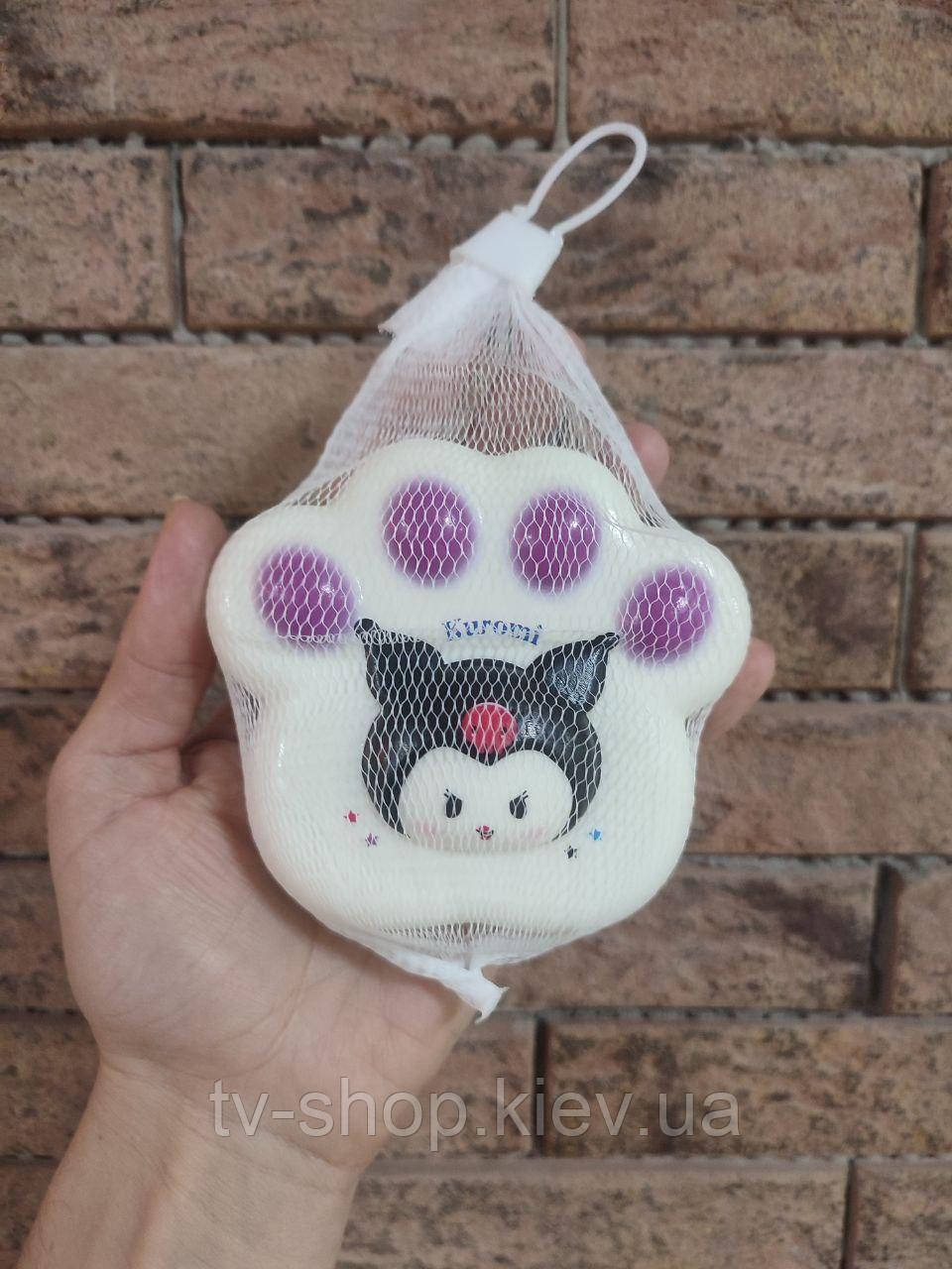 Іграшка-антистрес сквіш Лапка Куромі Sanrio" (11 см), фото 1