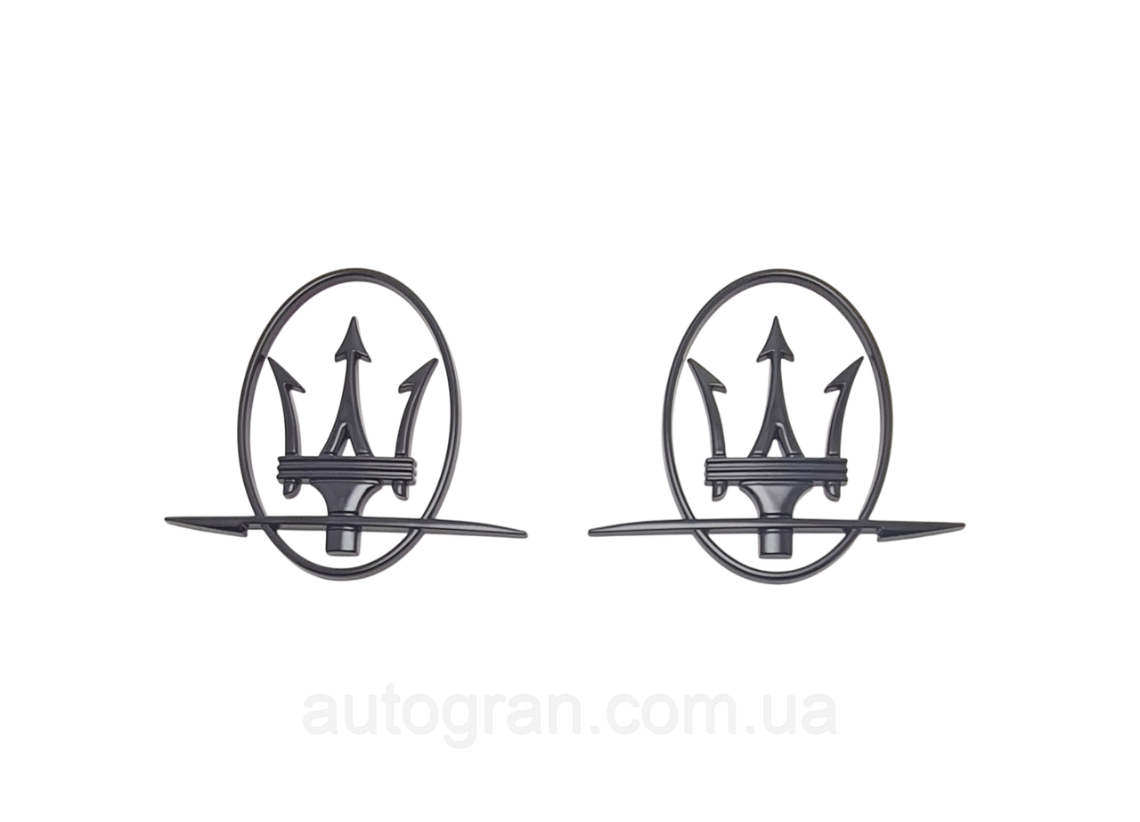 Емблеми на стойки Maserati чорні