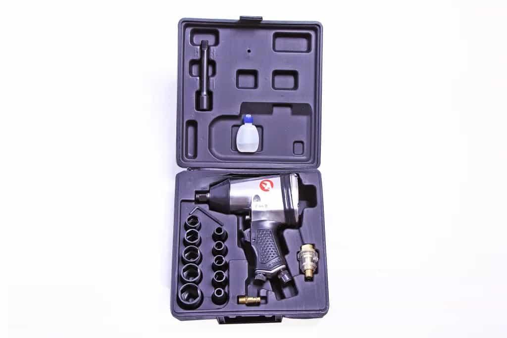 Гайковерт пневматический 1/2 "Intertool" 345Нм, 7000 об/хв + головки (17 од.), фото 1