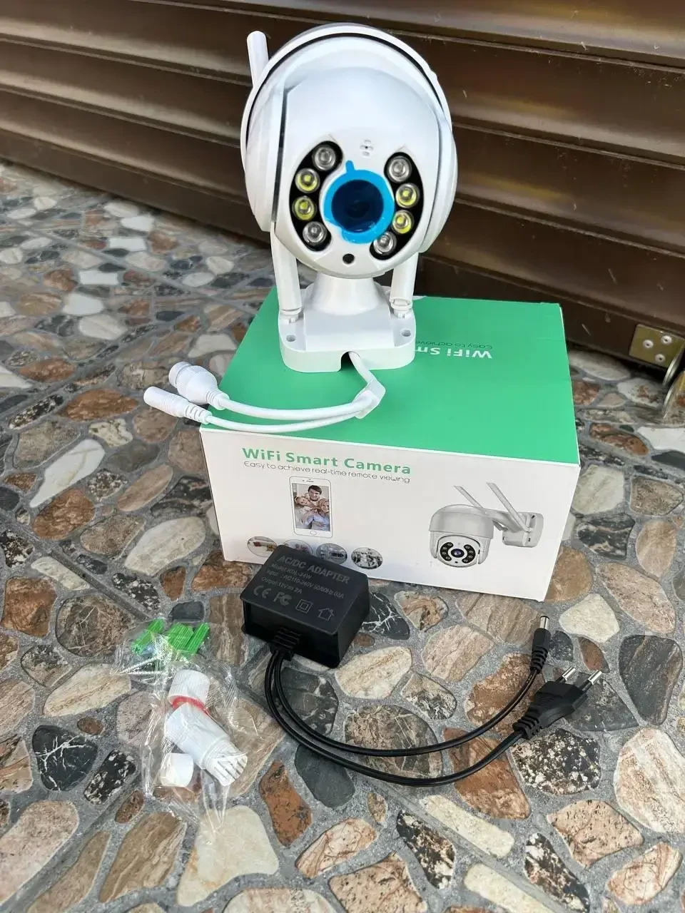 Вулична камера UKC ICsee Відеоспостереження WIFI IP бездротова зовнішня поворотна PTZ 360 з блоком живлення