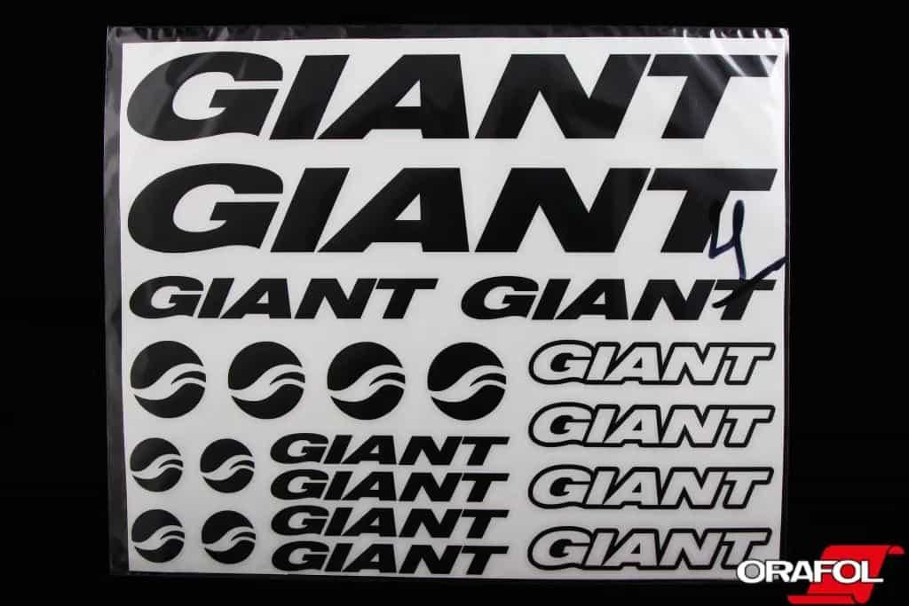 Наклейка набір на велосипед "Giant" чорний